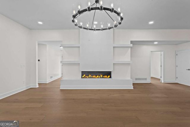 670 Riverside Road, Roswell, GA 30075