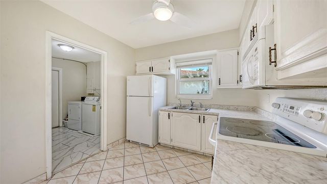 3307 NEWTOWN BOULEVARD, Sarasota, FL 34234
