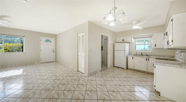 3307 NEWTOWN BOULEVARD, Sarasota, FL 34234