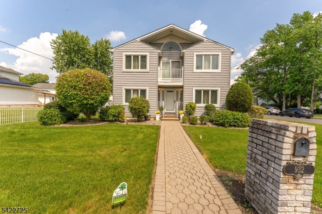 932 Beatrice Pkwy, Edison Twp., NJ 08820 — exterior