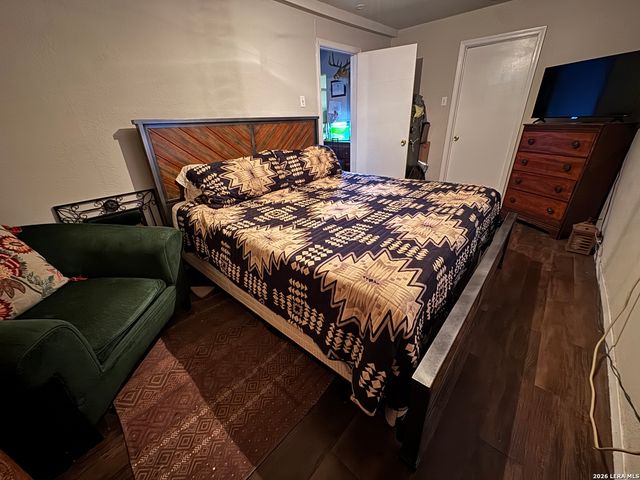 3523 S Laredo St, San Antonio, TX 78207