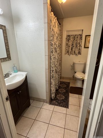 3523 S Laredo St, San Antonio, TX 78207