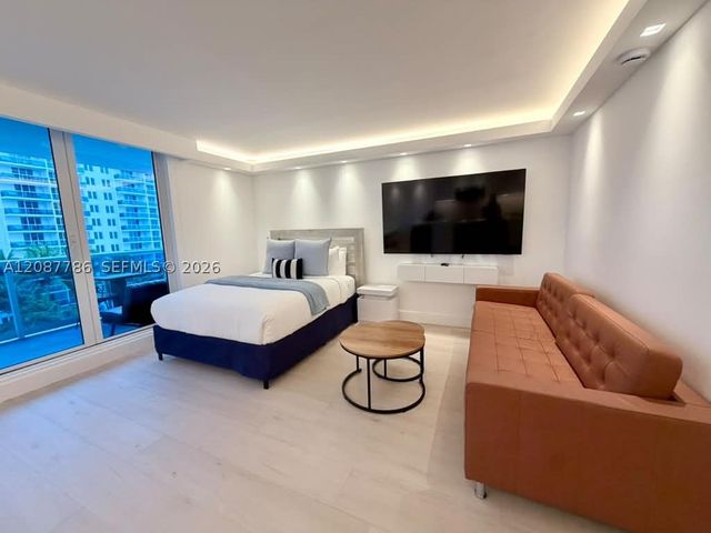 2301 Collins Ave 920, Miami Beach, FL 33139