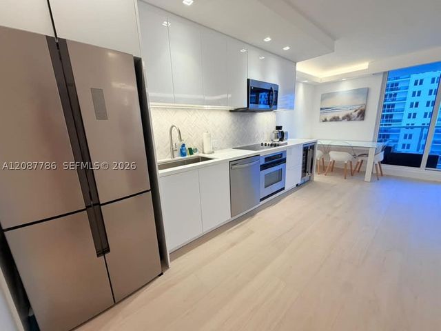 2301 Collins Ave 920, Miami Beach, FL 33139
