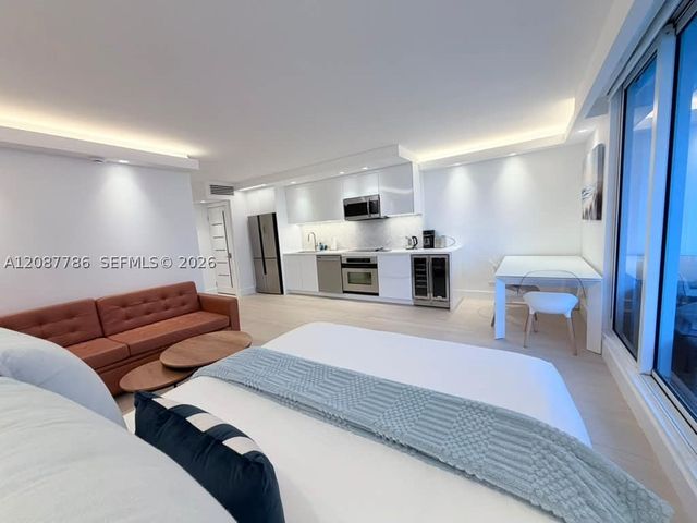2301 Collins Ave 920, Miami Beach, FL 33139