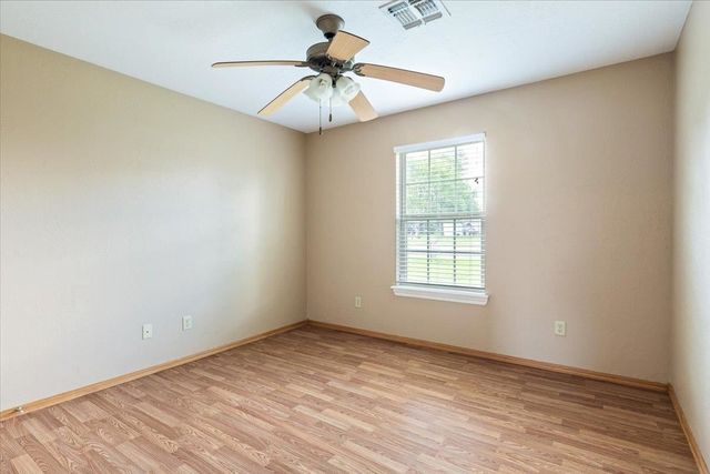 1202 1st St, Elgin, OK 73538