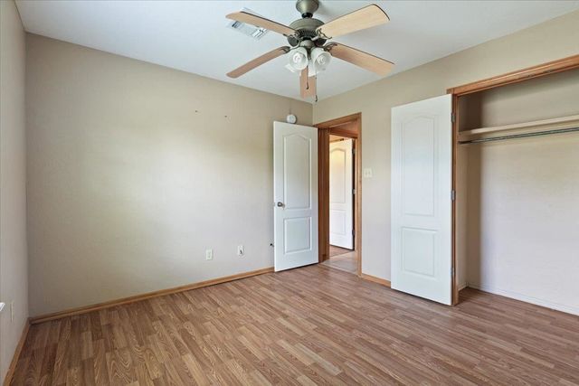 1202 1st St, Elgin, OK 73538