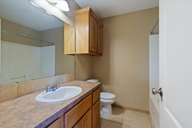 1202 1st St, Elgin, OK 73538