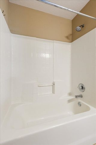 1202 1st St, Elgin, OK 73538