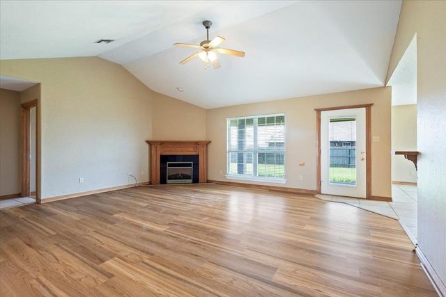 1202 1st St, Elgin, OK 73538
