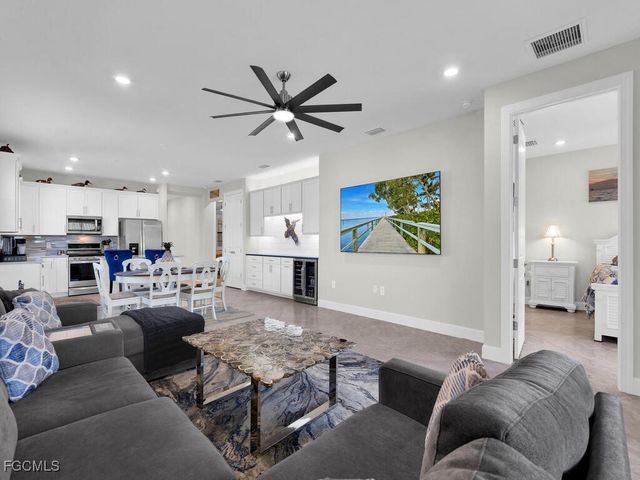 17300 Corsini DR, Fort Myers, FL 33913