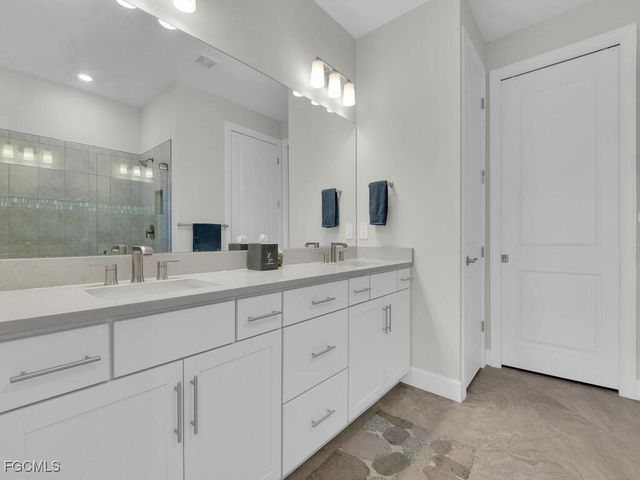 17300 Corsini DR, Fort Myers, FL 33913