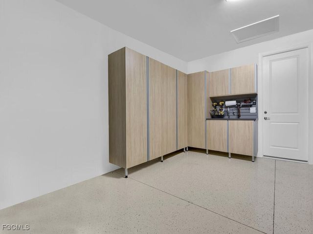 17300 Corsini DR, Fort Myers, FL 33913