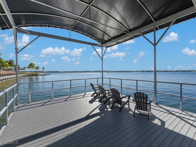 17300 Corsini DR, Fort Myers, FL 33913