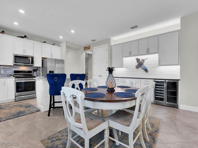 17300 Corsini DR, Fort Myers, FL 33913