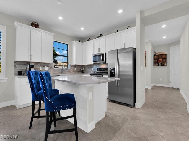 17300 Corsini DR, Fort Myers, FL 33913