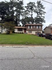 3463 Mark Place NW, Atlanta, GA 30331