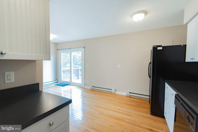304 E 12TH AVE, Ranson, WV 25438