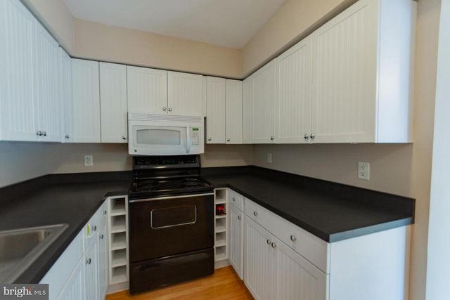 304 E 12TH AVE, Ranson, WV 25438