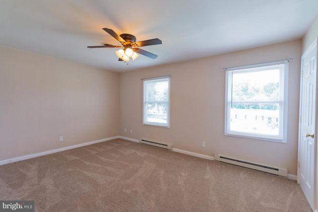 304 E 12TH AVE, Ranson, WV 25438