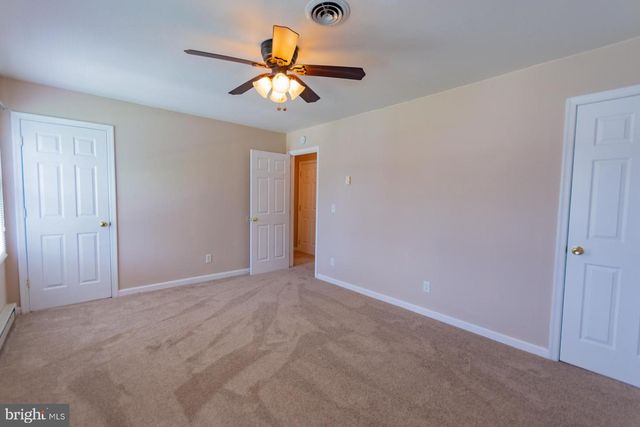 304 E 12TH AVE, Ranson, WV 25438