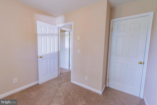 304 E 12TH AVE, Ranson, WV 25438