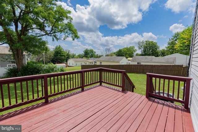304 E 12TH AVE, Ranson, WV 25438