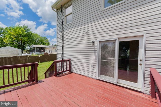 304 E 12TH AVE, Ranson, WV 25438