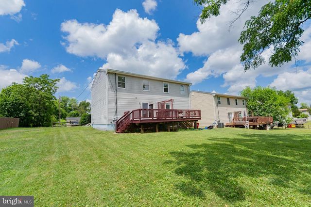 304 E 12TH AVE, Ranson, WV 25438