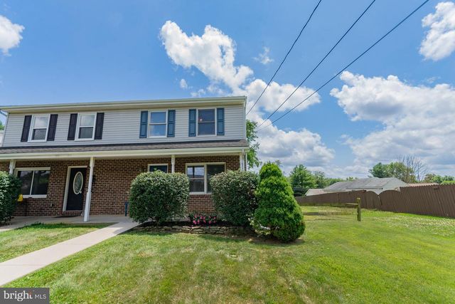 304 E 12TH AVE, Ranson, WV 25438