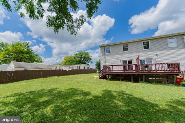 304 E 12TH AVE, Ranson, WV 25438