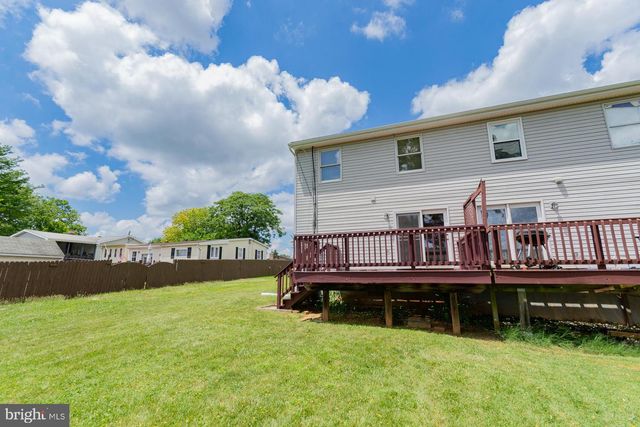 304 E 12TH AVE, Ranson, WV 25438