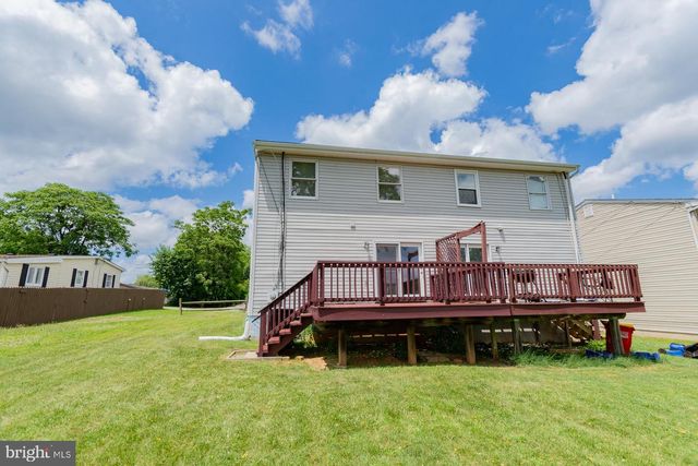 304 E 12TH AVE, Ranson, WV 25438