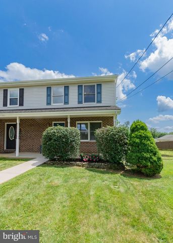 304 E 12TH AVE, Ranson, WV 25438
