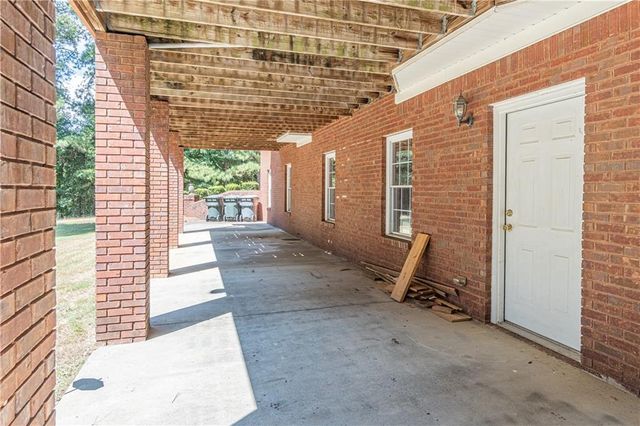 3562 Thompson Mill Road, Buford, GA 30519
