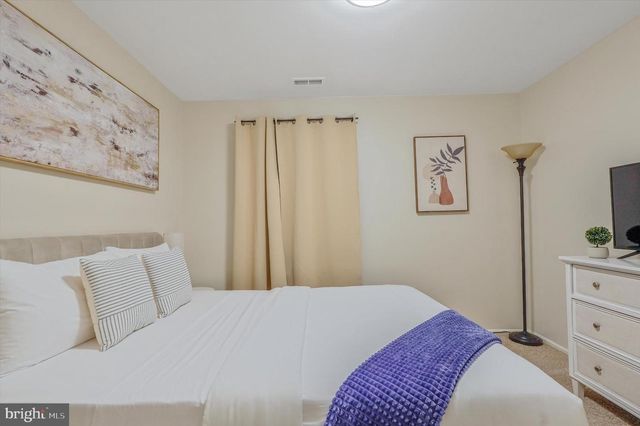 2407 SHURLOCK CT, Mount Laurel, NJ 08054