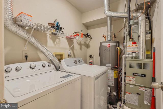 2407 SHURLOCK CT, Mount Laurel, NJ 08054