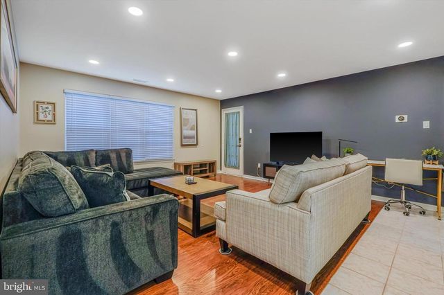 2407 SHURLOCK CT, Mount Laurel, NJ 08054