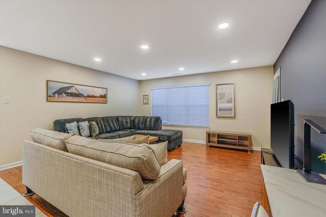 2407 SHURLOCK CT, Mount Laurel, NJ 08054