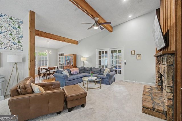 107 Lisa Lane, Carrollton, GA 30117