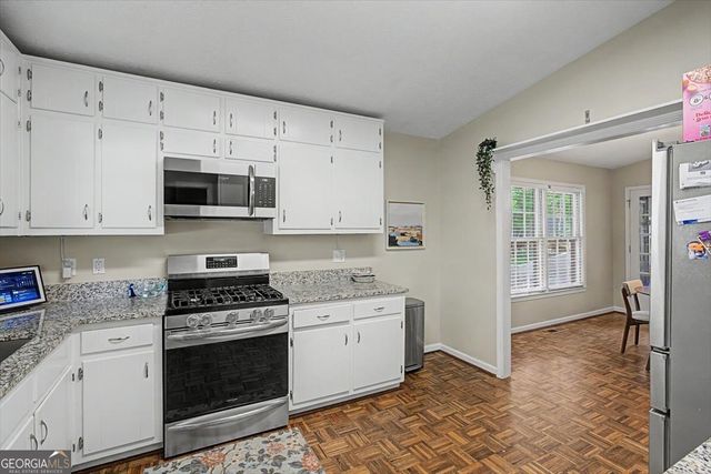 107 Lisa Lane, Carrollton, GA 30117