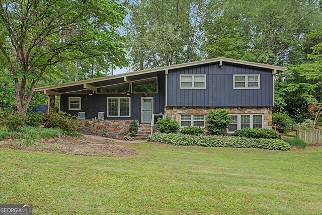 107 Lisa Lane, Carrollton, GA 30117