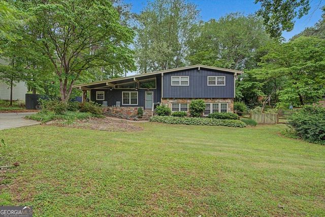 107 Lisa Lane, Carrollton, GA 30117