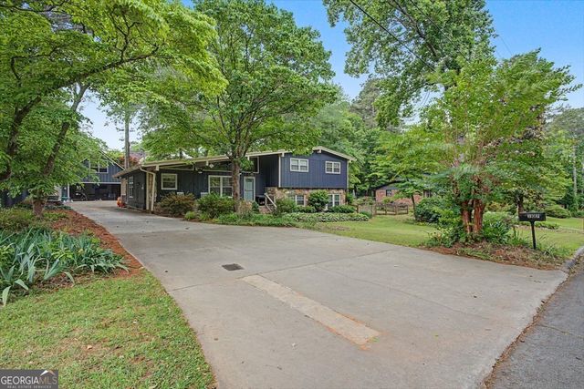 107 Lisa Lane, Carrollton, GA 30117