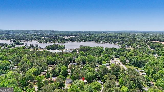 107 Lisa Lane, Carrollton, GA 30117