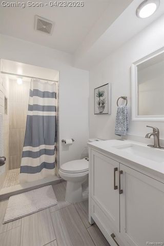 839 Spartan Drive, Rochester Hills, MI 48309
