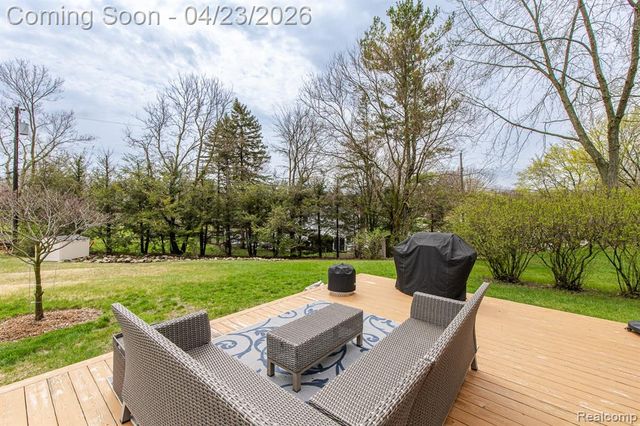 839 Spartan Drive, Rochester Hills, MI 48309