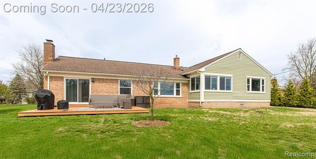839 Spartan Drive, Rochester Hills, MI 48309