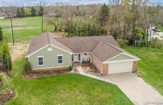 839 Spartan Drive, Rochester Hills, MI 48309