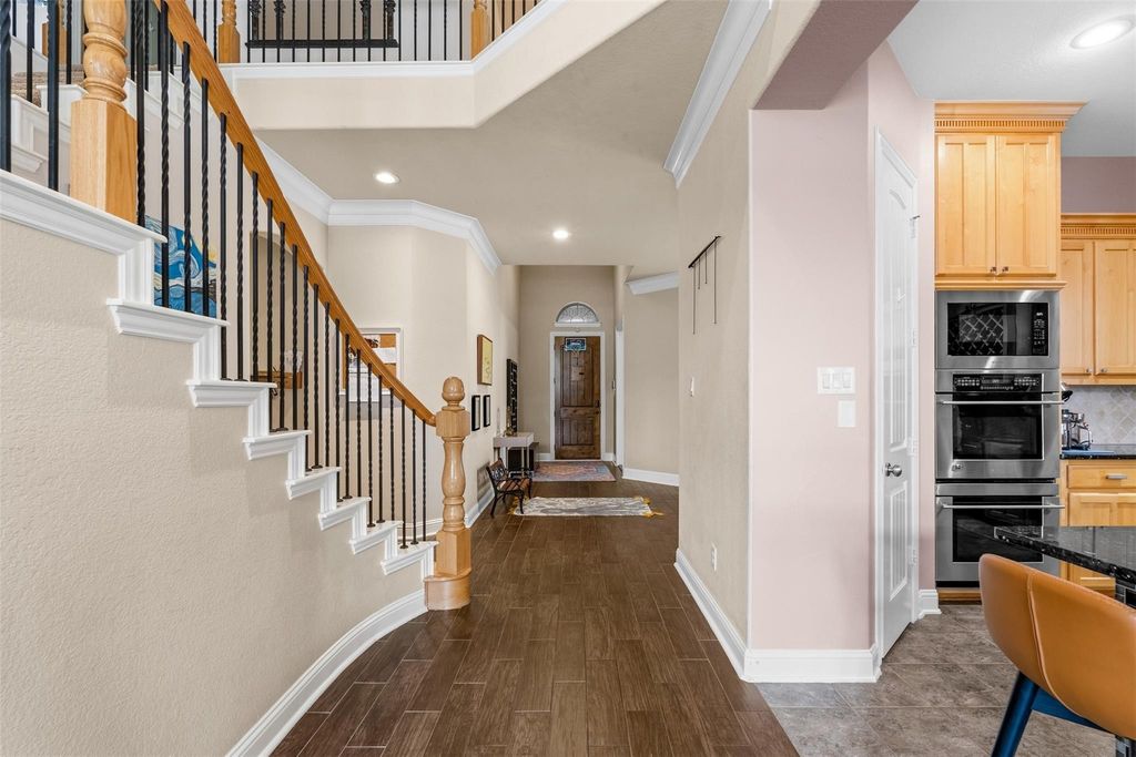 1005 High Hawk Trail, Euless, TX 76039 — photo 5